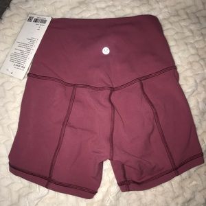 NWT Lululemon align 4” short size 2!